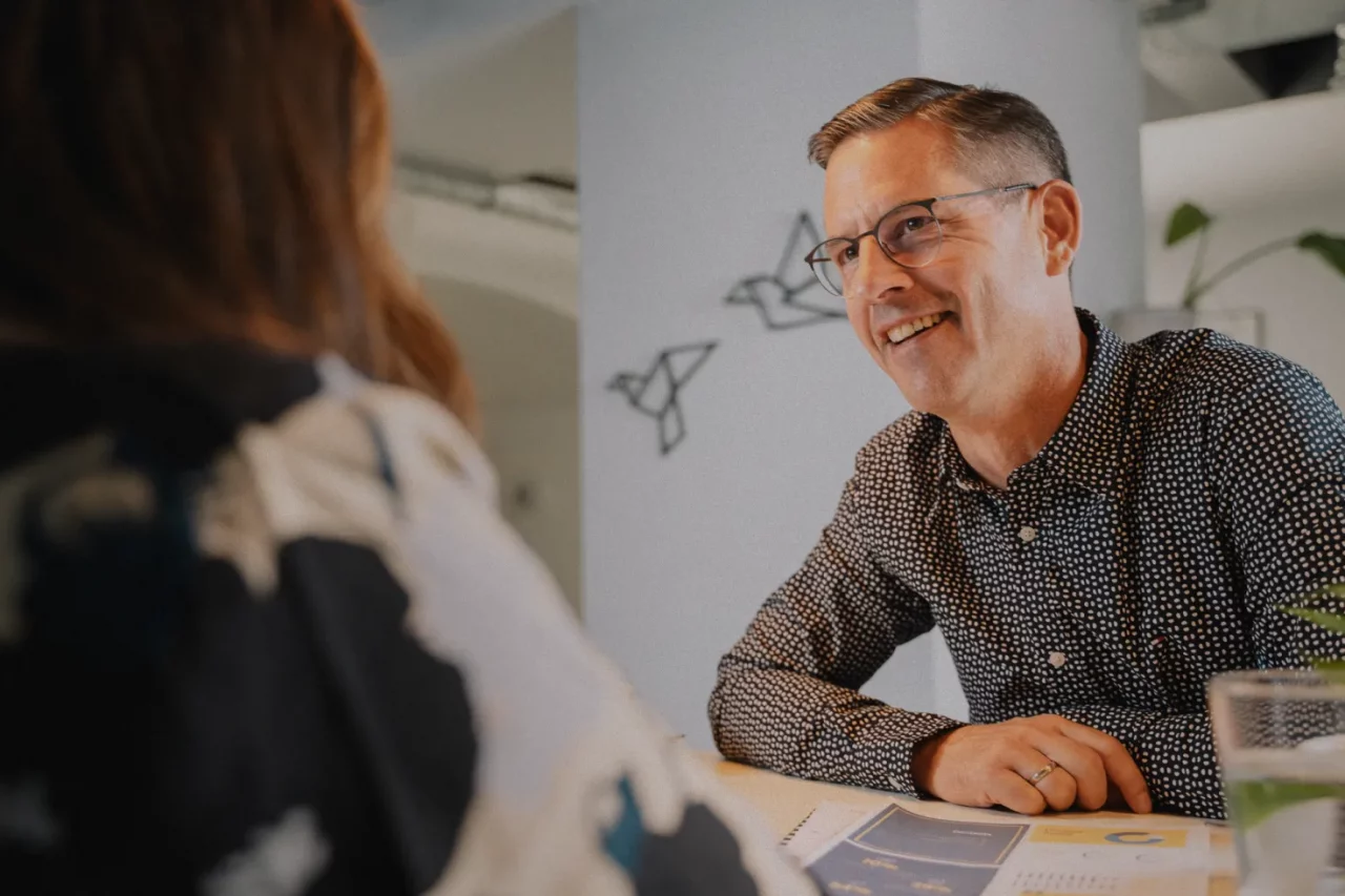Corporate Design für Fuckert Consulting – modernes, seriöses Branding